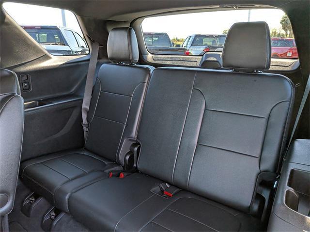 used 2023 Chevrolet Traverse car, priced at $33,950