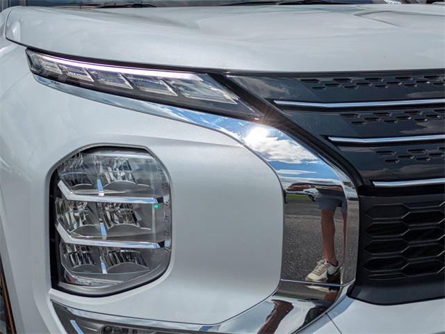 used 2024 Mitsubishi Outlander car, priced at $24,710