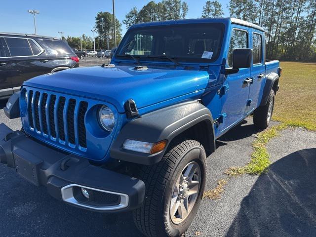 used 2023 Jeep Gladiator car, priced at $27,824