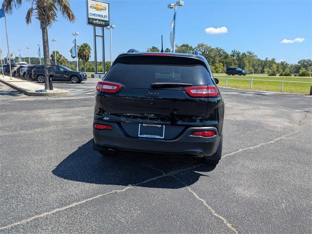 used 2018 Jeep Cherokee car, priced at $12,990