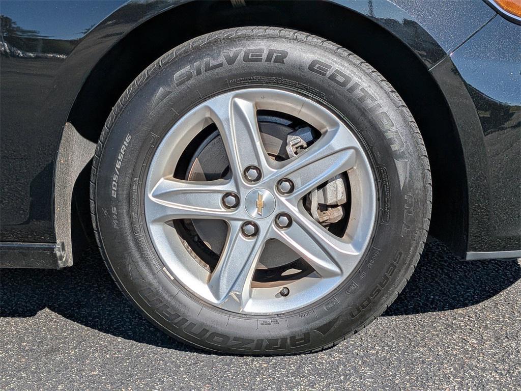 used 2023 Chevrolet Malibu car, priced at $16,499