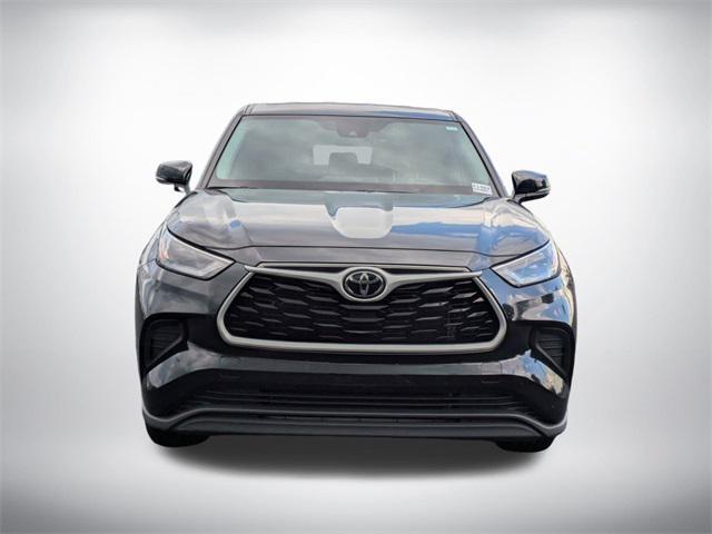 used 2023 Toyota Highlander car, priced at $31,965