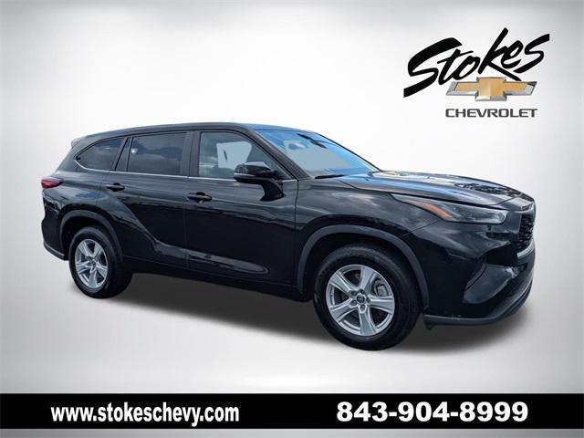 used 2023 Toyota Highlander car, priced at $31,965