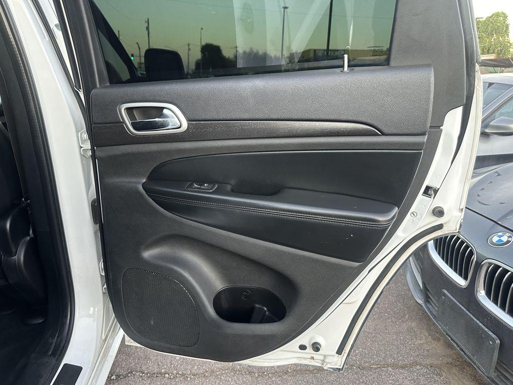 used 2015 Jeep Grand Cherokee car, priced at $11,995