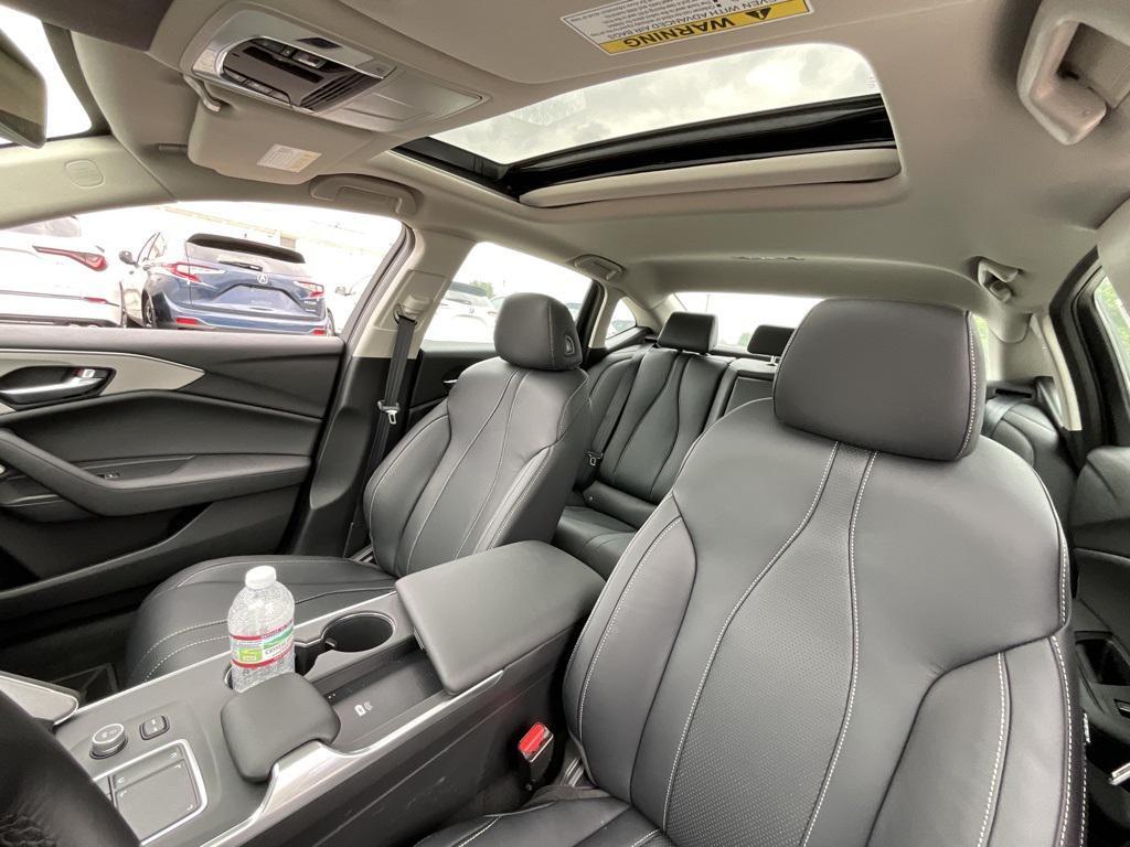 new 2025 Acura TLX car, priced at $47,195