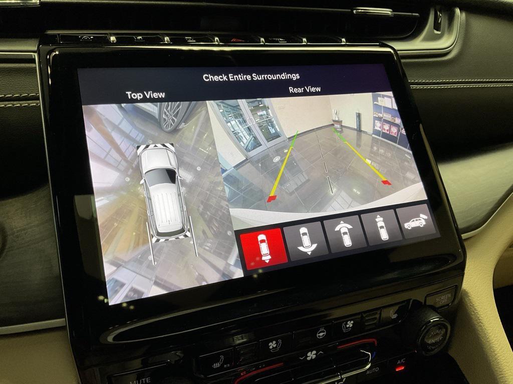 used 2023 Jeep Grand Cherokee car, priced at $33,000