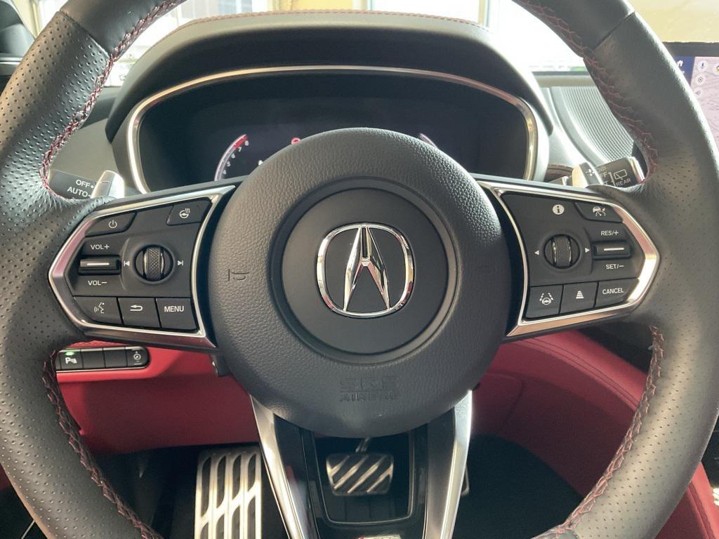 used 2025 Acura MDX car, priced at $61,000