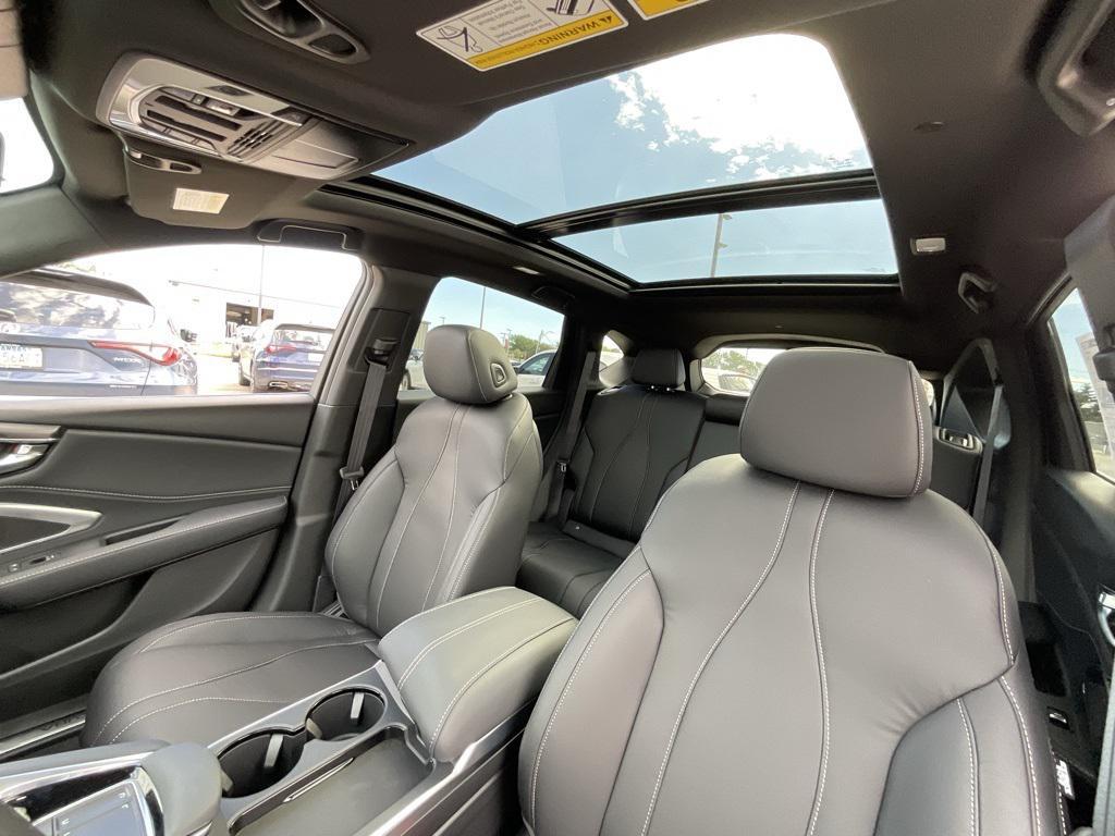 new 2025 Acura RDX car, priced at $46,050