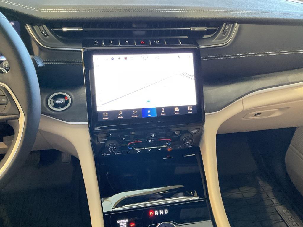 used 2024 Jeep Grand Cherokee car, priced at $38,700