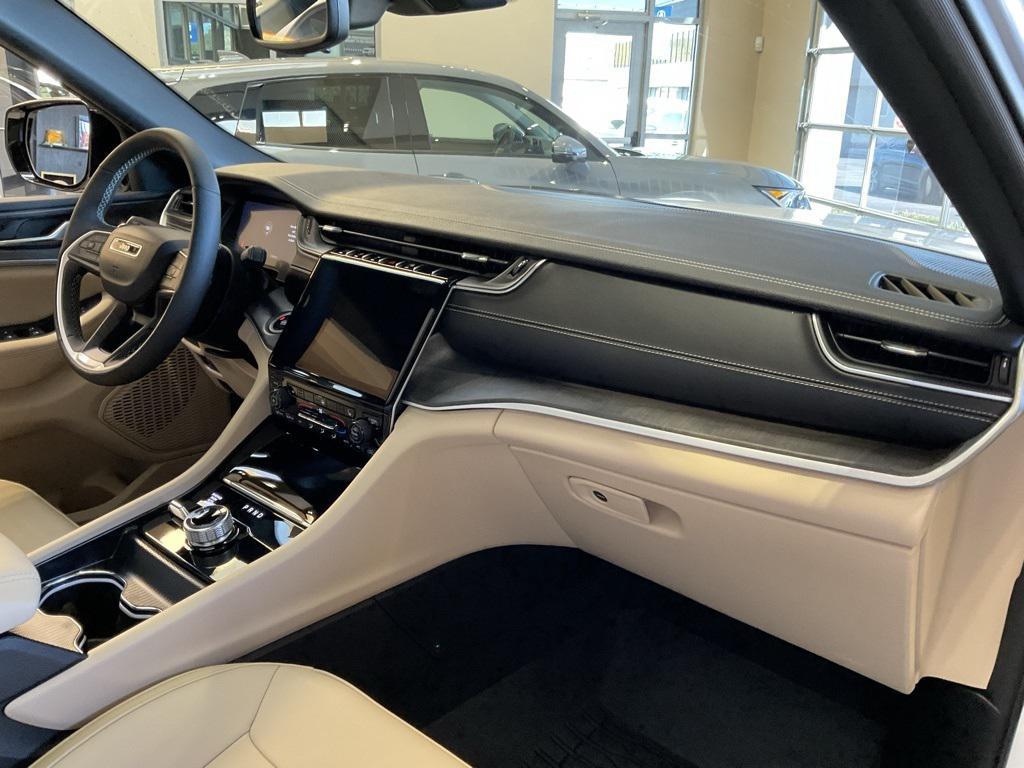 used 2024 Jeep Grand Cherokee car, priced at $38,700