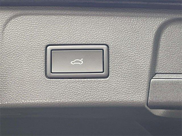 new 2026 Volkswagen Atlas car, priced at $49,432