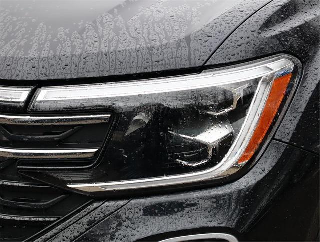 new 2024 Volkswagen Atlas car, priced at $44,897