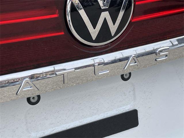 new 2025 Volkswagen Atlas car, priced at $39,168