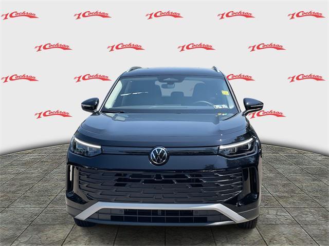 new 2025 Volkswagen Tiguan car, priced at $32,420