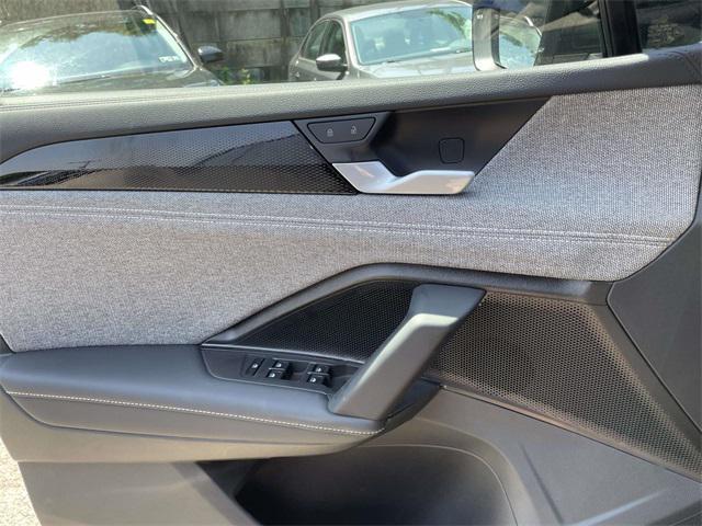 new 2025 Volkswagen Tiguan car, priced at $32,420