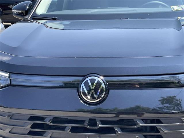 new 2025 Volkswagen Tiguan car, priced at $32,420