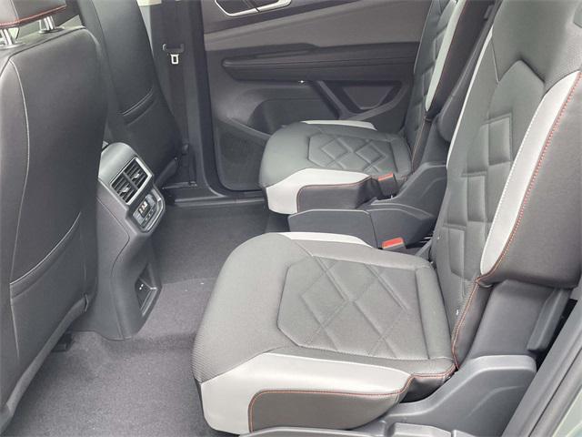 new 2025 Volkswagen Atlas car, priced at $45,541
