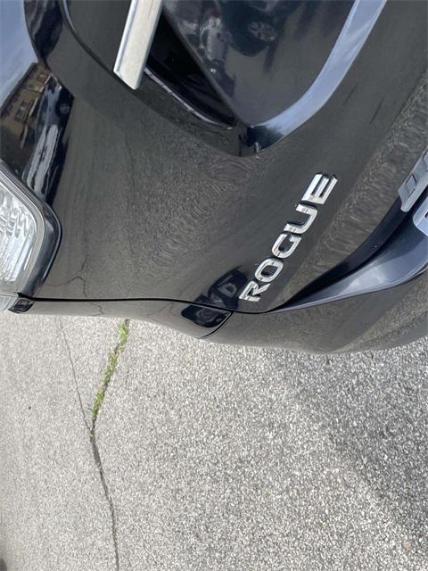 used 2014 Nissan Rogue car, priced at $10,867