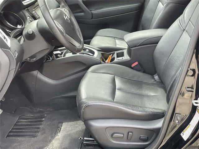 used 2014 Nissan Rogue car, priced at $10,867