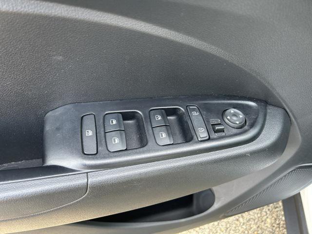 used 2022 Hyundai Venue car, priced at $17,989