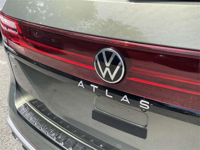 new 2025 Volkswagen Atlas car, priced at $45,541