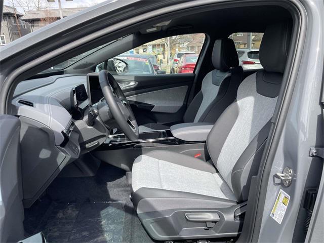 new 2025 Volkswagen ID.4 car, priced at $46,161