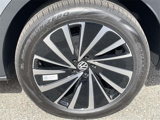 new 2025 Volkswagen ID.4 car, priced at $46,161