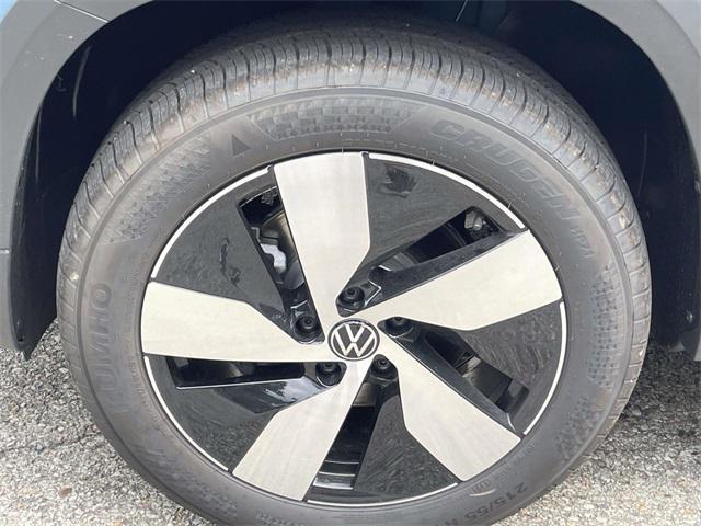 new 2025 Volkswagen Taos car, priced at $27,389