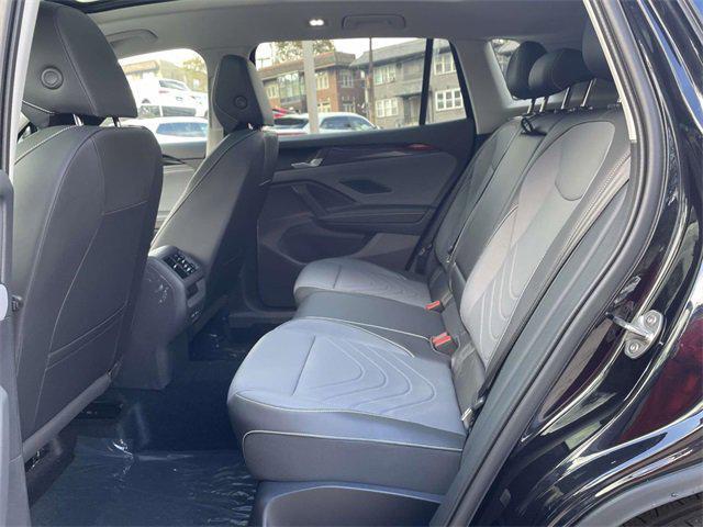 new 2025 Volkswagen Tiguan car, priced at $34,019