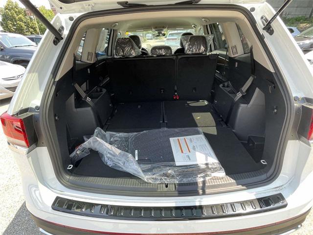 new 2025 Volkswagen Atlas car, priced at $40,643