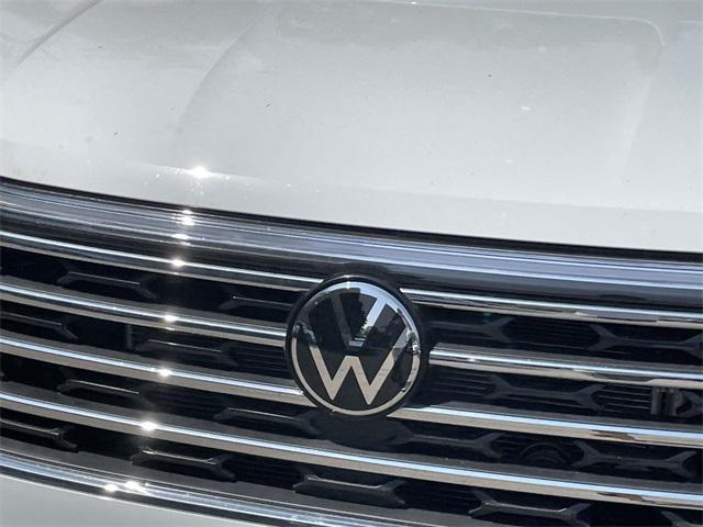 new 2025 Volkswagen Atlas car, priced at $40,643