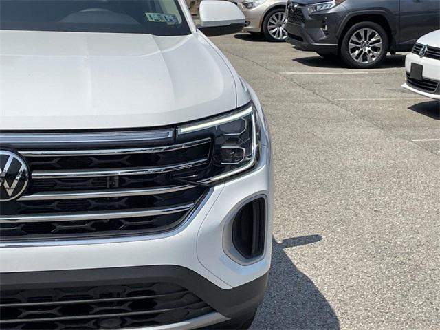 new 2025 Volkswagen Atlas car, priced at $40,643