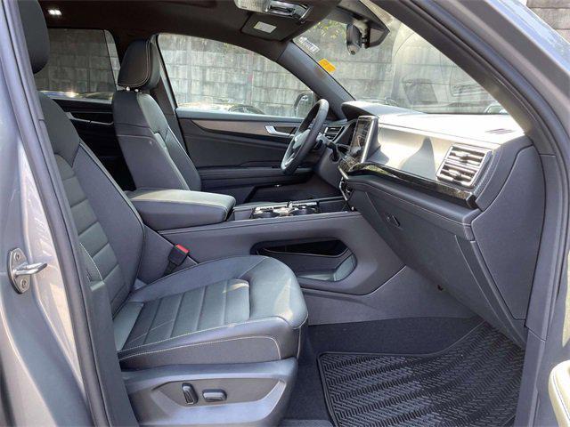 new 2025 Volkswagen Atlas Cross Sport car, priced at $46,536