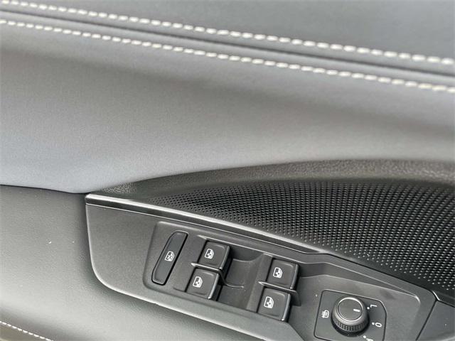 new 2025 Volkswagen Tiguan car, priced at $37,576