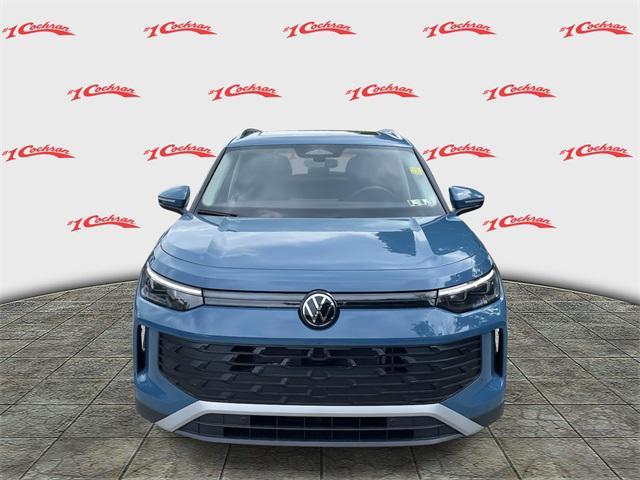 new 2025 Volkswagen Tiguan car, priced at $37,576