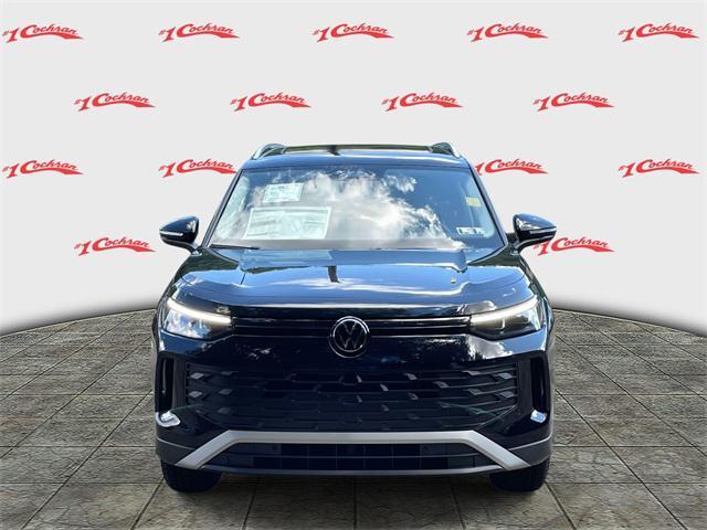 new 2025 Volkswagen Tiguan car, priced at $35,019
