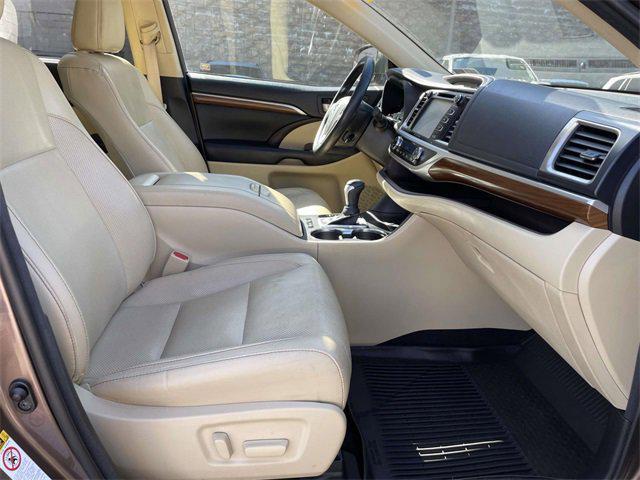 used 2017 Toyota Highlander car, priced at $14,998