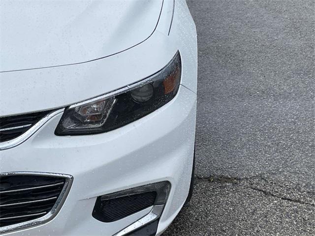 used 2018 Chevrolet Malibu car, priced at $13,987
