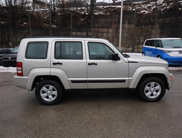 used 2009 Jeep Liberty car, priced at $6,994