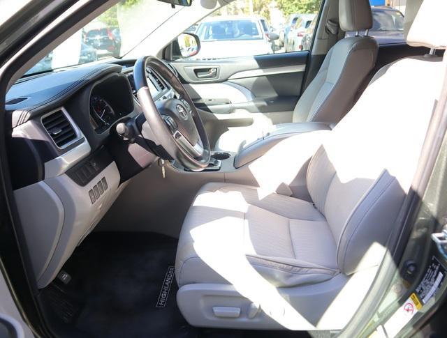 used 2015 Toyota Highlander car, priced at $13,549