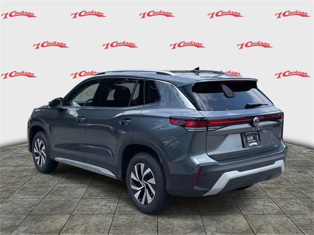 new 2025 Volkswagen Tiguan car, priced at $33,121