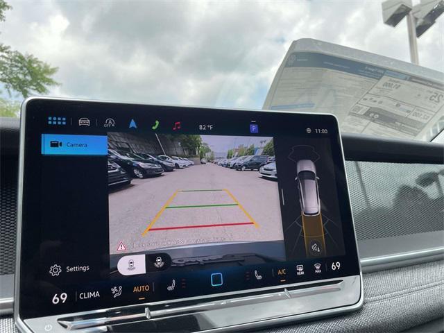 new 2025 Volkswagen Tiguan car, priced at $33,121