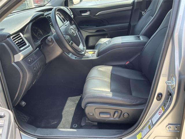 used 2018 Toyota Highlander car, priced at $22,840