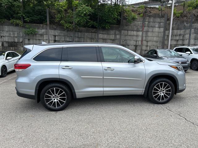 used 2018 Toyota Highlander car, priced at $22,840