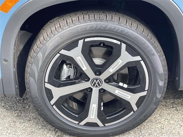 new 2025 Volkswagen Tiguan car, priced at $34,424