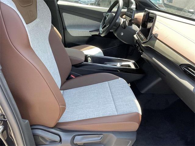 new 2025 Volkswagen ID.4 car, priced at $46,271