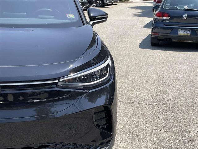 new 2025 Volkswagen ID.4 car, priced at $46,271