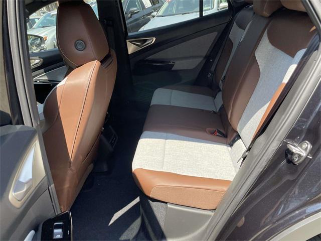 new 2025 Volkswagen ID.4 car, priced at $46,271