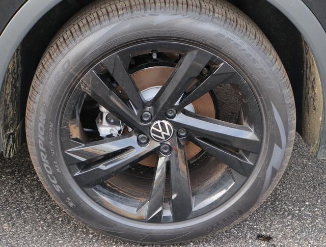 new 2024 Volkswagen Tiguan car, priced at $36,117