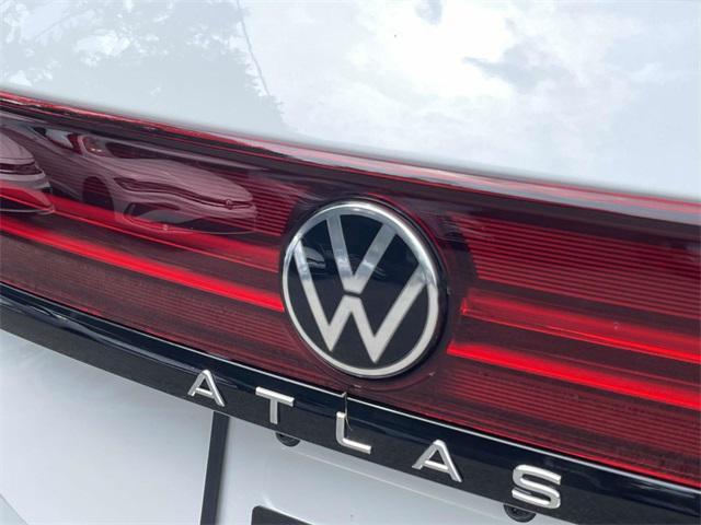 new 2025 Volkswagen Atlas car, priced at $48,181